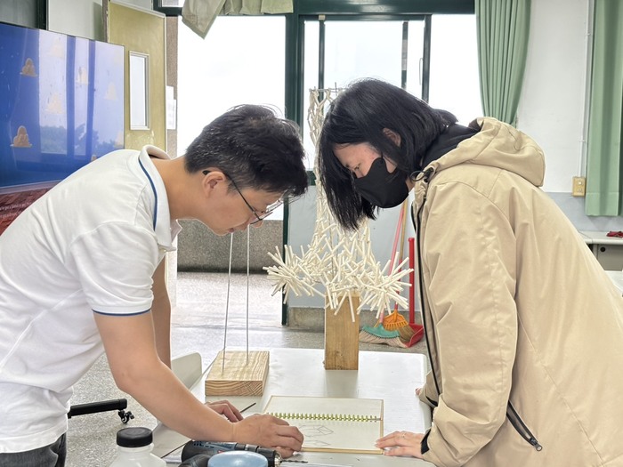 114.04.23【工藝系列】 現代花藝創作工作坊圖片