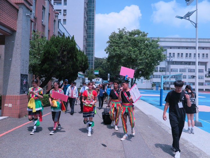 112.06.06【成果展覽】111學年度原住民族文化週暨原住民學士學位學程專班教學成果展：圍圖片