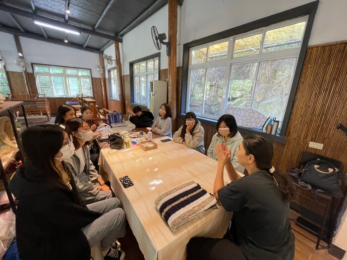 111.10.28-30【工藝實習】編織工藝工作坊：生活織品(二)圖片