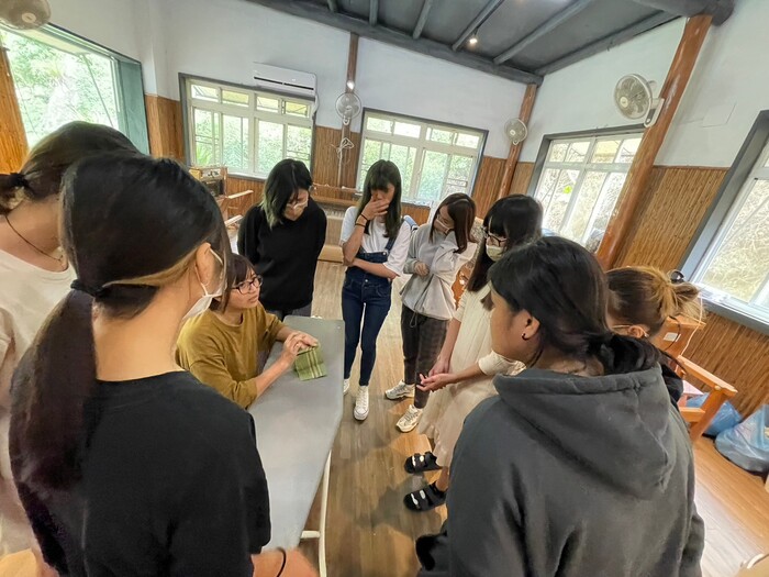 111.10.28-30【工藝實習】編織工藝工作坊：生活織品(二)圖片
