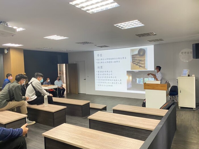 110.10.18設計學院產業交流會圖片