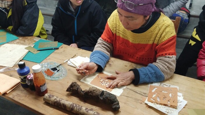 105.03.26-27【工藝實習】編織工藝營(樹皮布)圖片