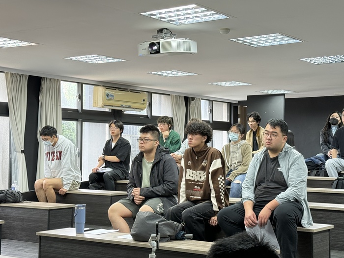 115.04.08【品牌開發講座｜創業必備的視覺溝通與社會實戰】圖片