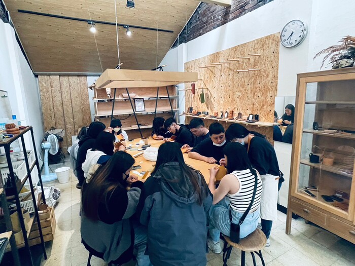 112.03.25【工藝實習】創新工藝創作營：皮革文創圖片