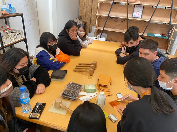 112.03.25【工藝實習】創新工藝創作營：皮革文創圖片